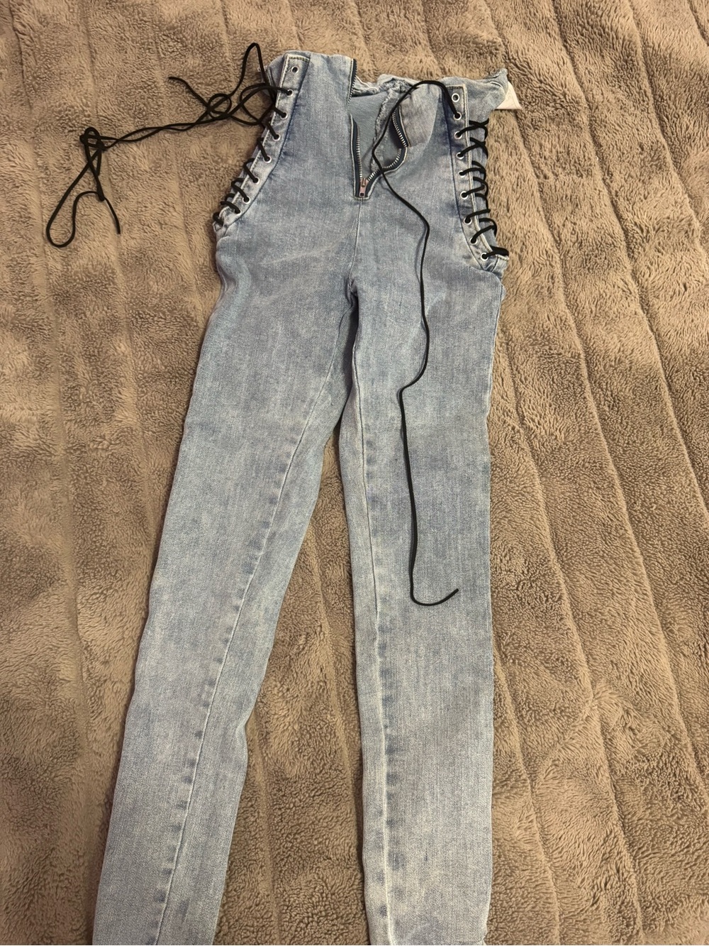 Lace-Up High-Waist Light Wash Women's Jeans